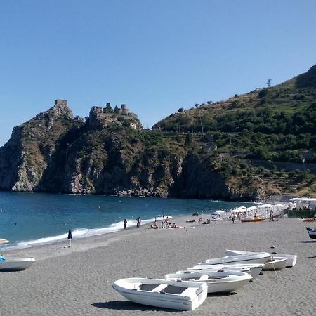B&B Villa Carmen Sant'Alessio Siculo Exterior foto